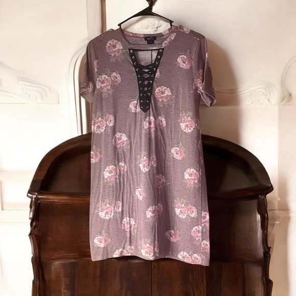 💥Rue 21 Floral Dress – Size Small – Soft Stretchy Blend - Picture 7 of 7